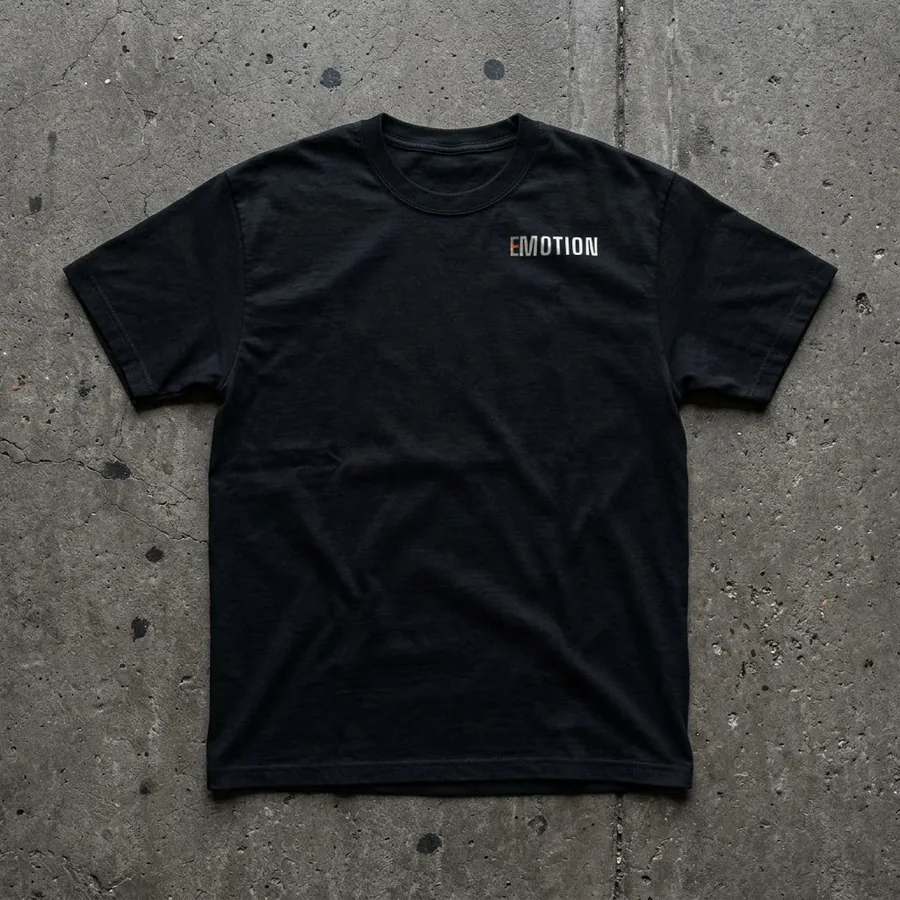 Motion tee flat lay